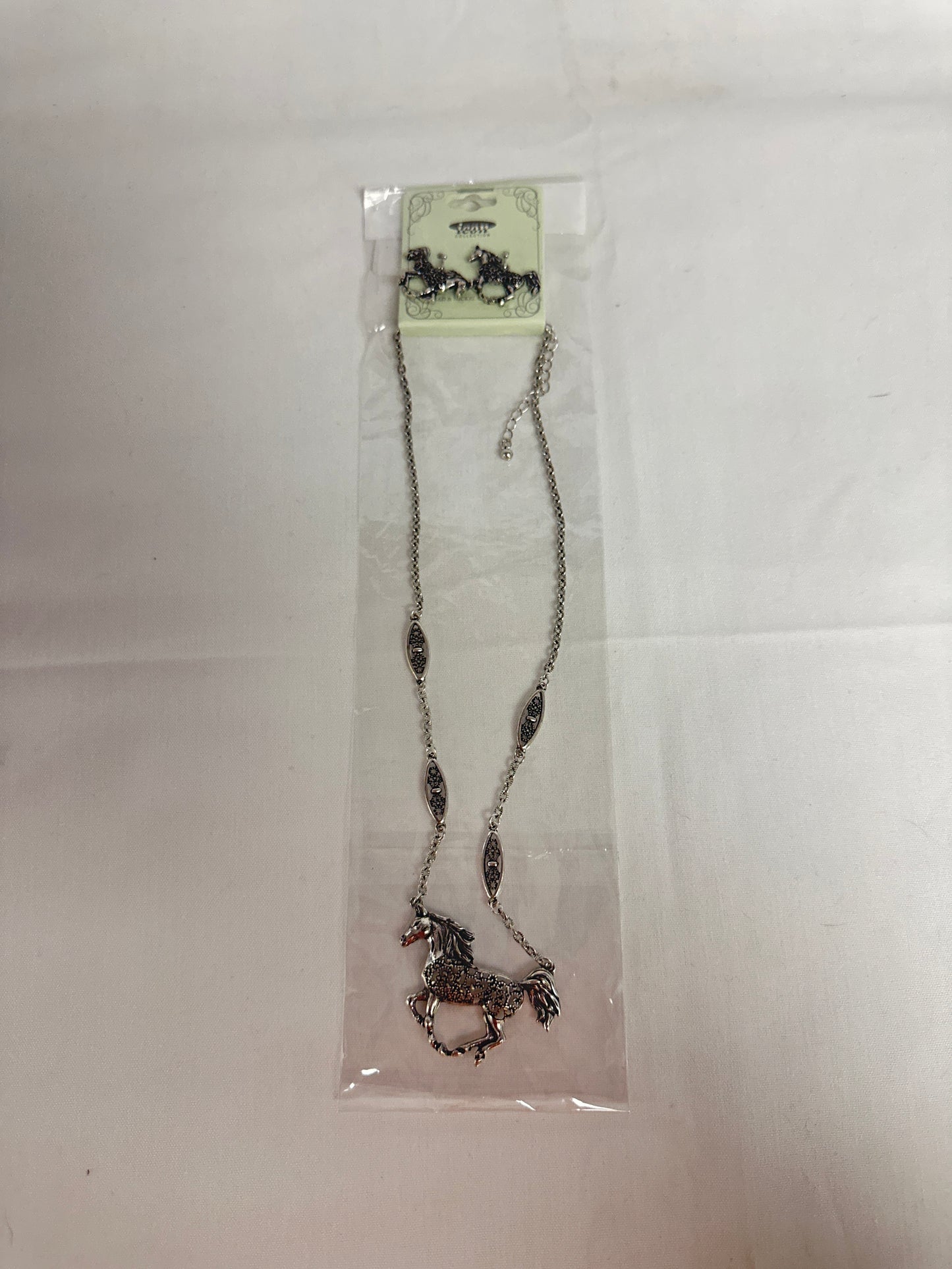 Icon Horse Jewelry Set